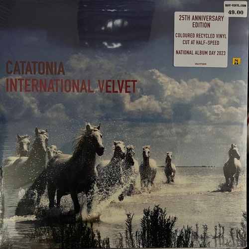 Catatonia – International Velvet