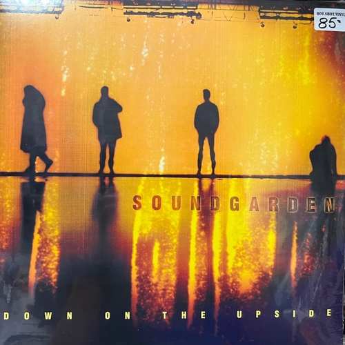 Soundgarden – Down On The Upside